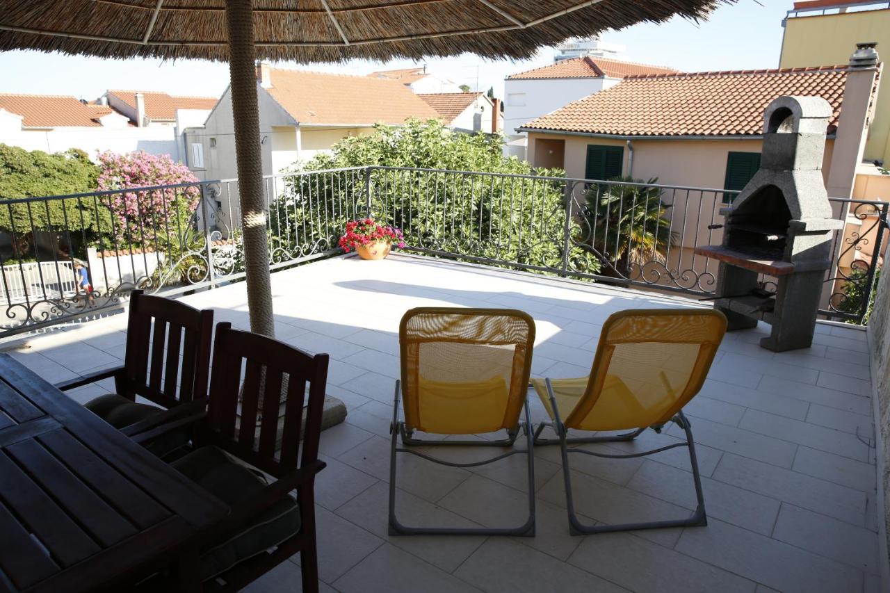 Guest House Lorenta Vodice Esterno foto