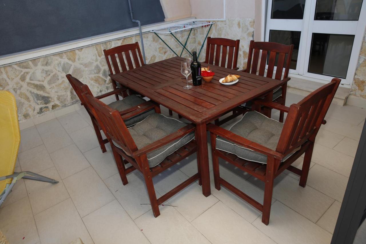 Guest House Lorenta Vodice Esterno foto
