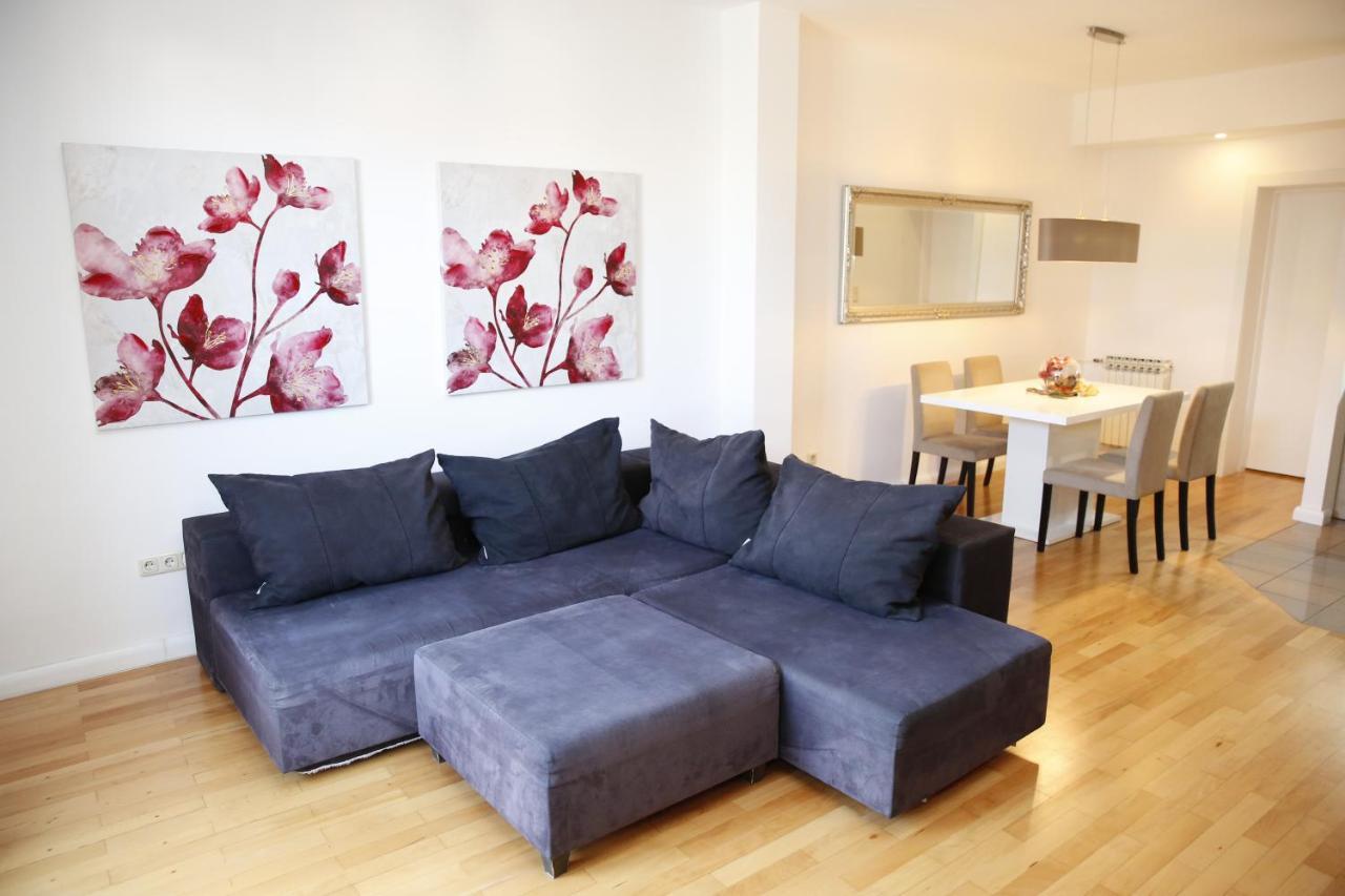 Guest House Lorenta Vodice Esterno foto