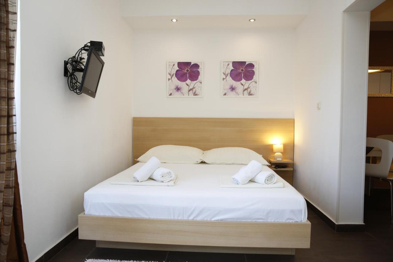 Guest House Lorenta Vodice Esterno foto