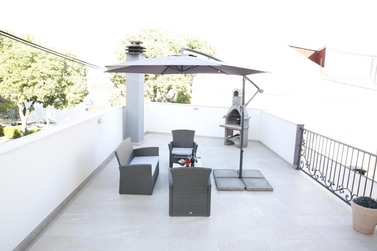 Guest House Lorenta Vodice Esterno foto